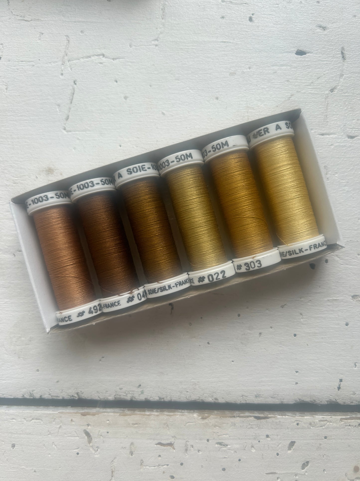 Au Ver a Soie 1003 - Set of 6 Ocre