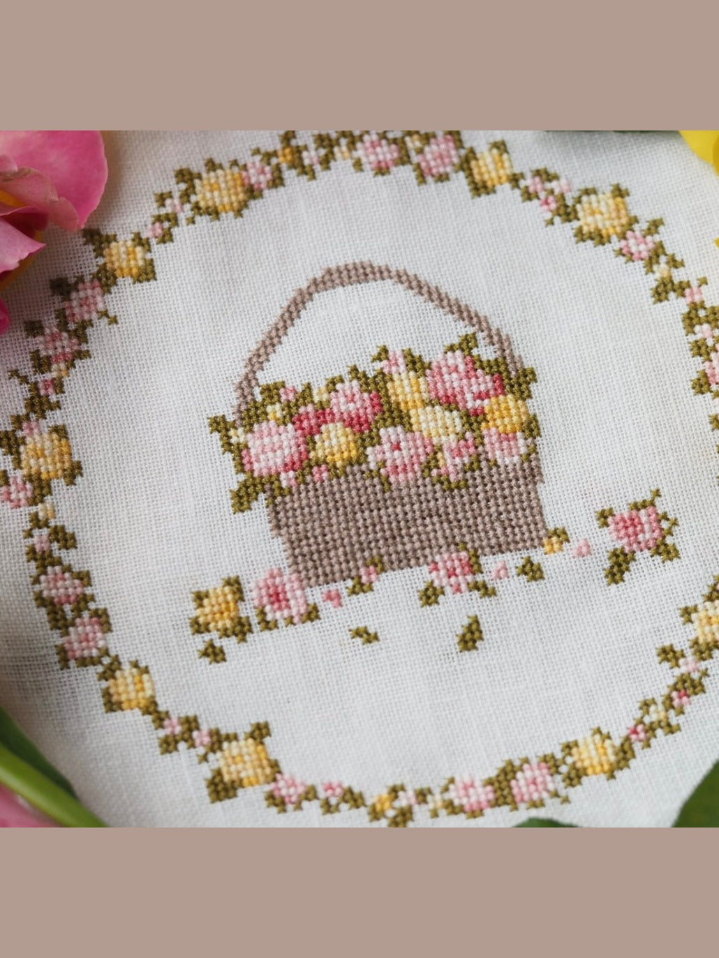 Rose Wreath Printed Pattern