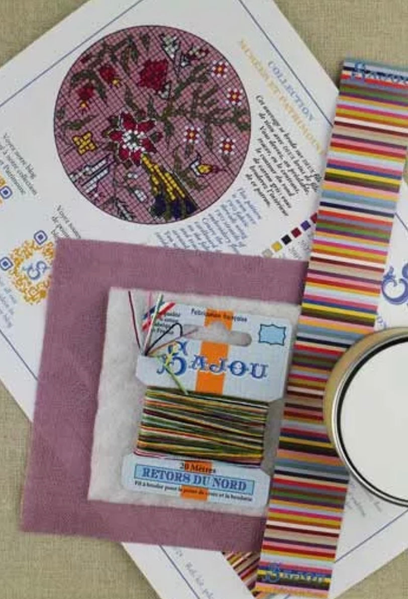 CROSS STITCH KIT - JAIPUR INDIENNE FABRIC ROUND BOX