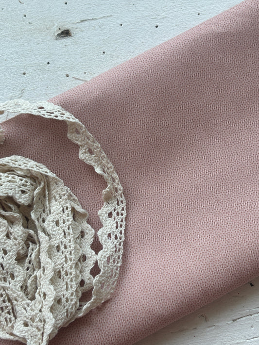 Tilda Fabric fat quarter (no lace)