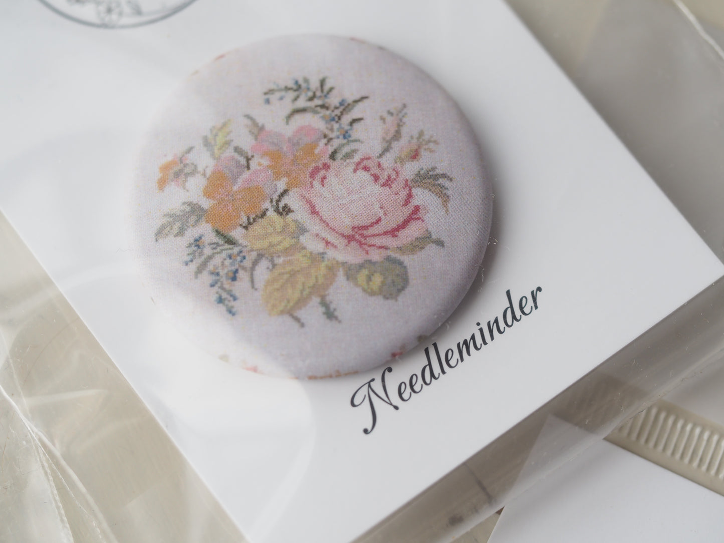 Maison Choisel Needleminder - Ernestine Briere